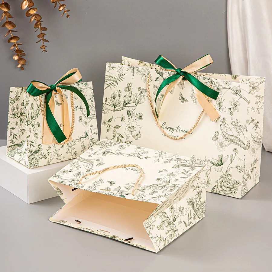 10 sacs cadeaux en papier à im - Luxury Skincare Packaging avis et prix